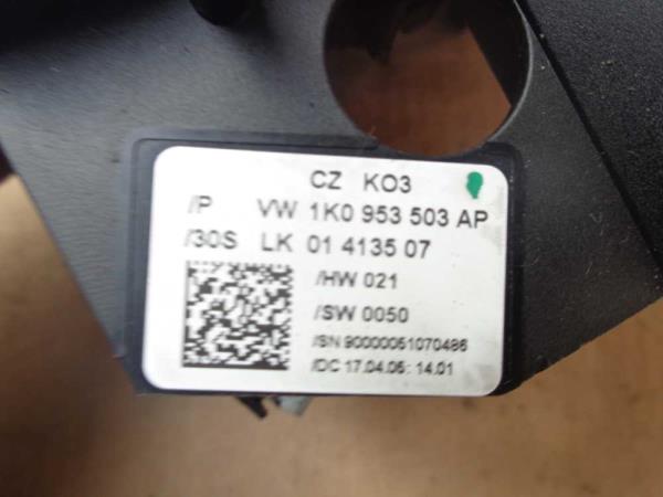 COMMODO VW GOLF 5 / JETTA - Vue 5